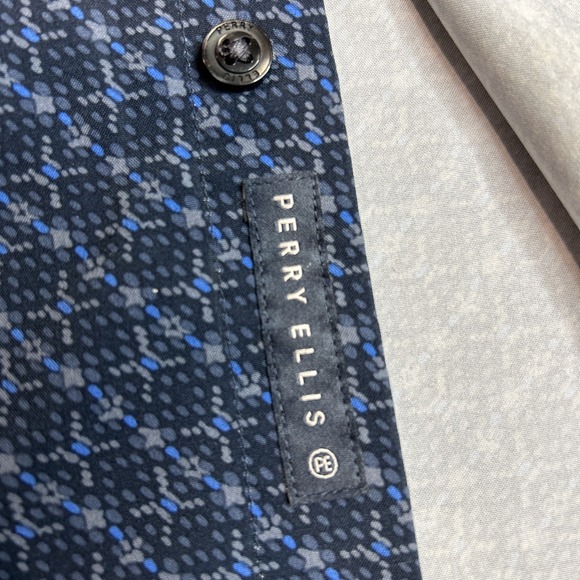 Perry Ellis Slim Fit Stretch Men's Small Very Soft And The Colors Are Great (33) - Picture 4 of 5